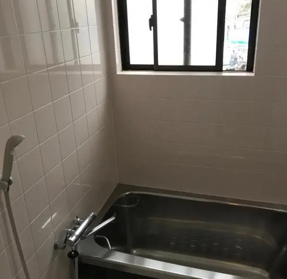 Standard Neljän Hengen Huone, Minshuku Takenoya