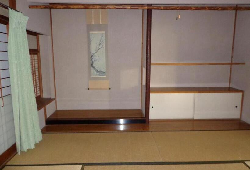 4인용 스탠다드 룸, Minshuku Takenoya