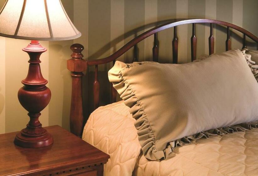 Standard Egyágyas Szoba, Carlisle Inn Walnut Creek