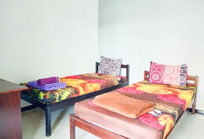 חדר אקונומי, Colorbox House