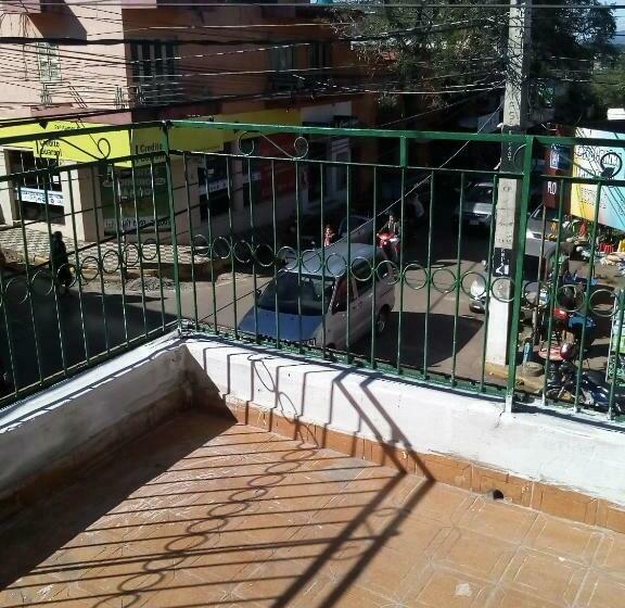 اتاق استاندارد سه تخته با بالکن, San Miguel Hostal