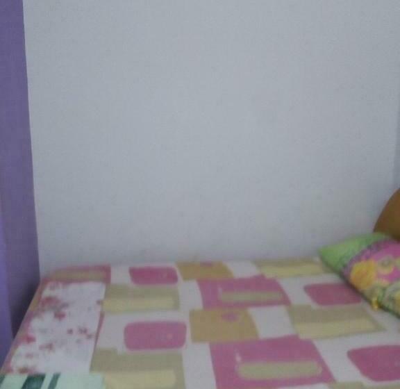 اتاق استاندارد سه تخته با بالکن, San Miguel Hostal