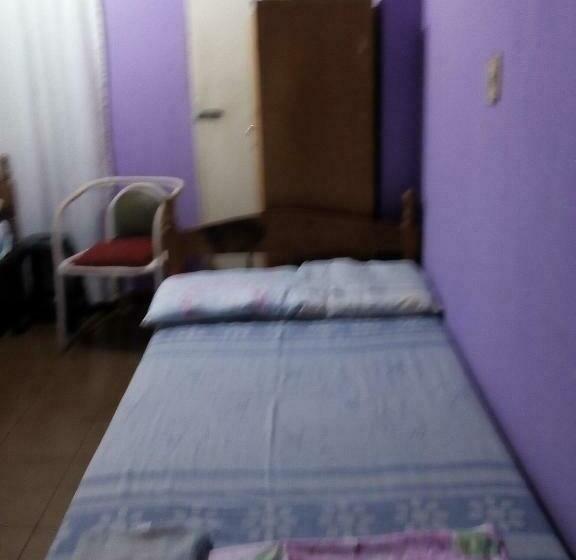 اتاق استاندارد سه تخته با بالکن, San Miguel Hostal