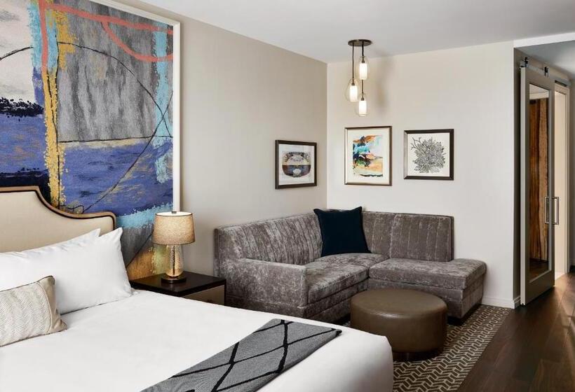 스탠다드 룸 킹사이즈 침대, Sophy Hyde Park