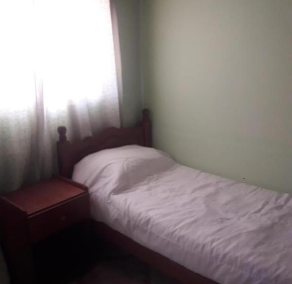 سرير فى غرفة مشتركه, Aguilar House Hostel B&b
