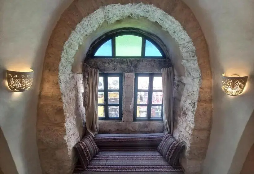 اتاق استاندارد, Dar Al Majus