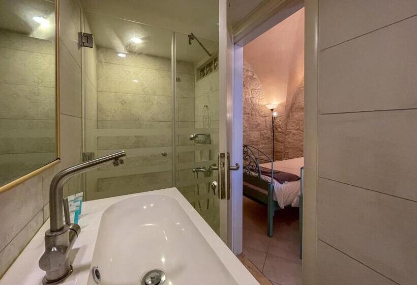 اتاق استاندارد, Dar Al Majus