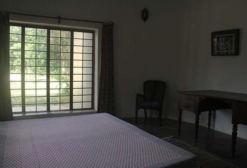اتاق استاندارد, Isai Ambalam Guest House