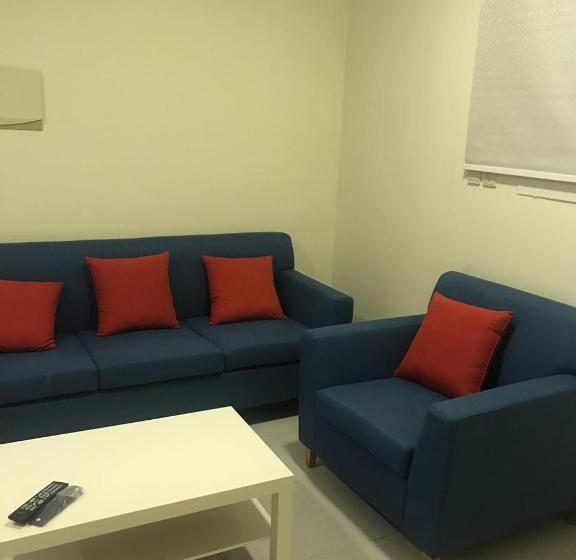 דירת חדר, Atana Apart