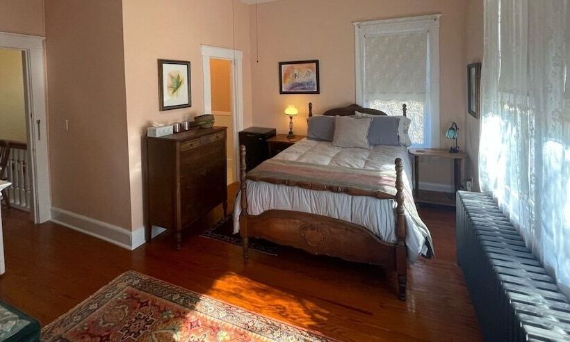 スタンダードルーム, The Grey Swan Inn Llc