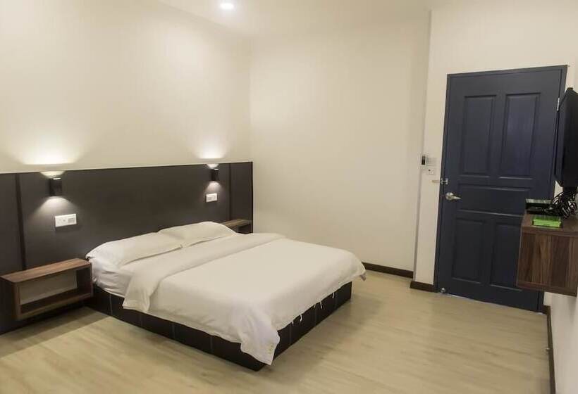 Quarto Deluxe, Luna Capsule