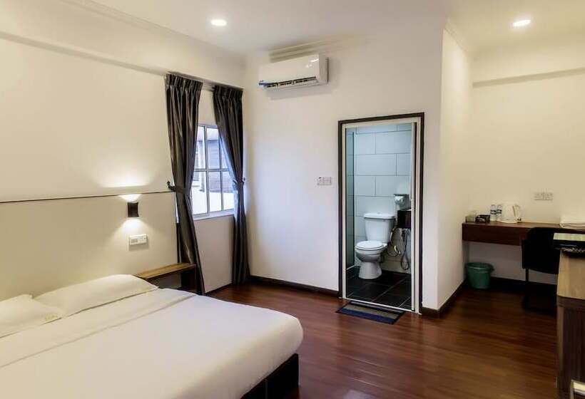 Quarto Deluxe, Luna Capsule