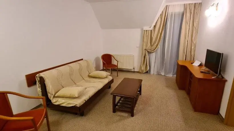 Sviitti, Poiana Rasnoavei