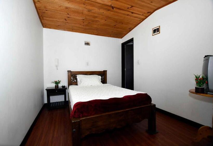 اتاق استاندارد یک نفره, Aroma Del Bosque Posada Cafe