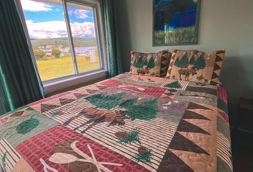 Номер Стандарт Вид на Озеро, Rangeley Town & Lake