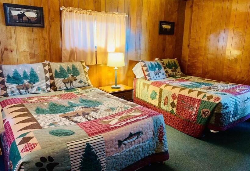 منزل غرفتين نوم, Rangeley Town & Lake