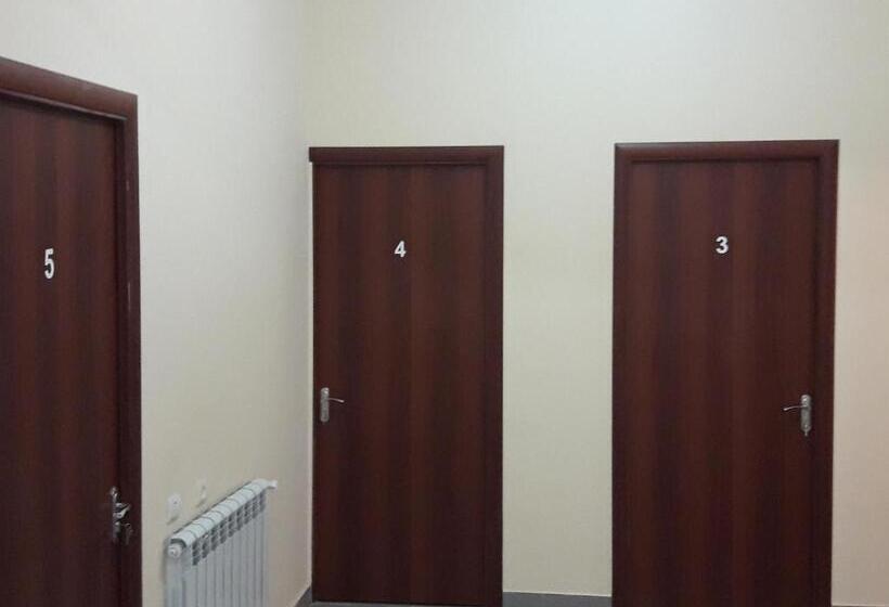 اتاق استاندارد سه نفره, Sunshine