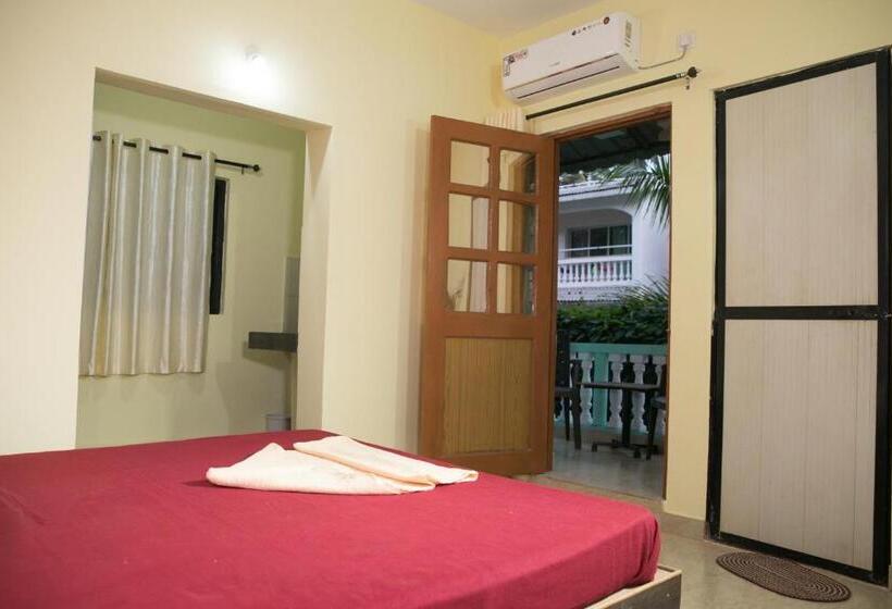 Quarto Estandar com Sacada, Bliss Holiday In