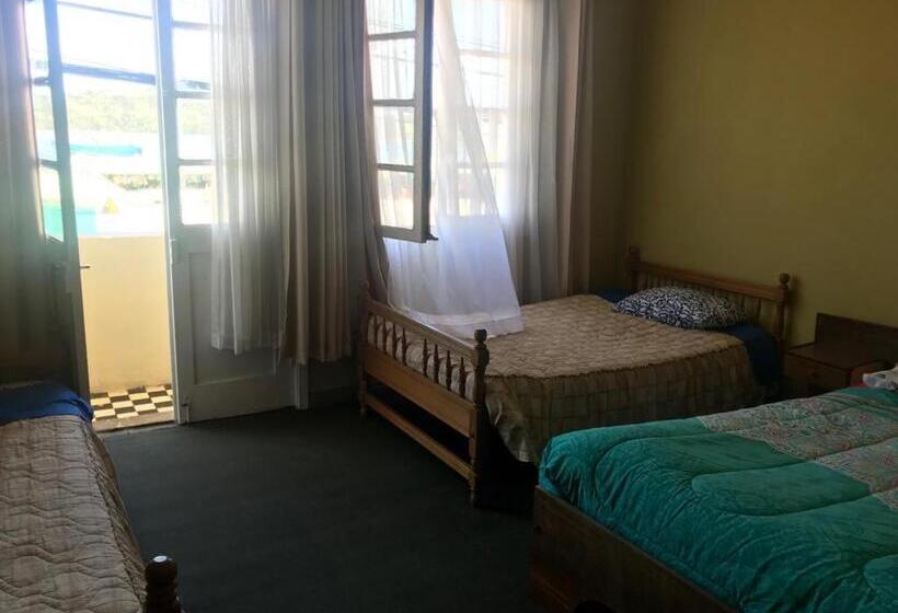 اتاق استاندارد چهارنفره با سرویس بهداشتی مشترک, Hospedaje Vista Al Mar 39