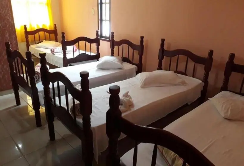 エコノミー４人部屋, Pousada Casa D` Guio