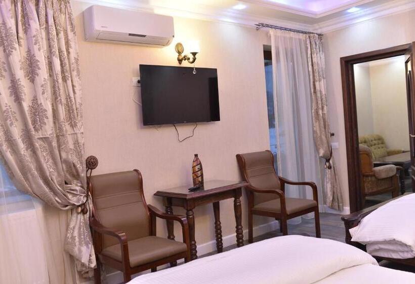 침실 1개 디럭스 아파트, Edy's Royal Predeal