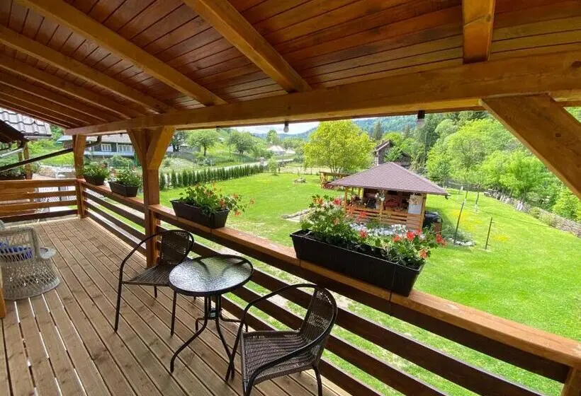デラックスルーム, Pensiunea Casa Pancu