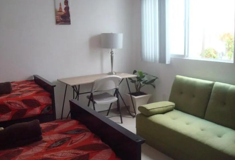اتاق استاندارد سه تخته با سرویس بهداشتی مشترک, Casa Mariel