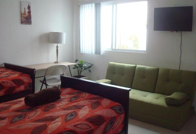 חדר סטנדרט לשלושה עם חדר אמבטיה משוף, Casa Mariel