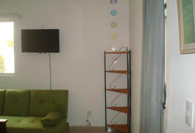 חדר סטנדרט לשלושה עם חדר אמבטיה משוף, Casa Mariel