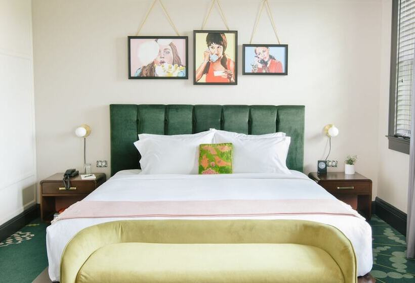 غرفة قياسية سرير كينج, Clermont Atlanta, By Oliver