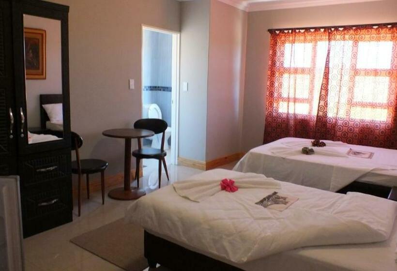 اتاق استاندارد با تراس, Royal Castle Guest House