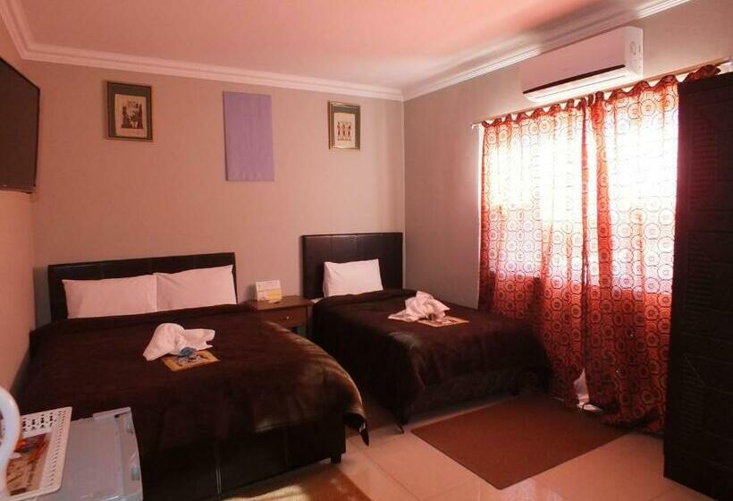 اتاق استاندارد با تراس, Royal Castle Guest House