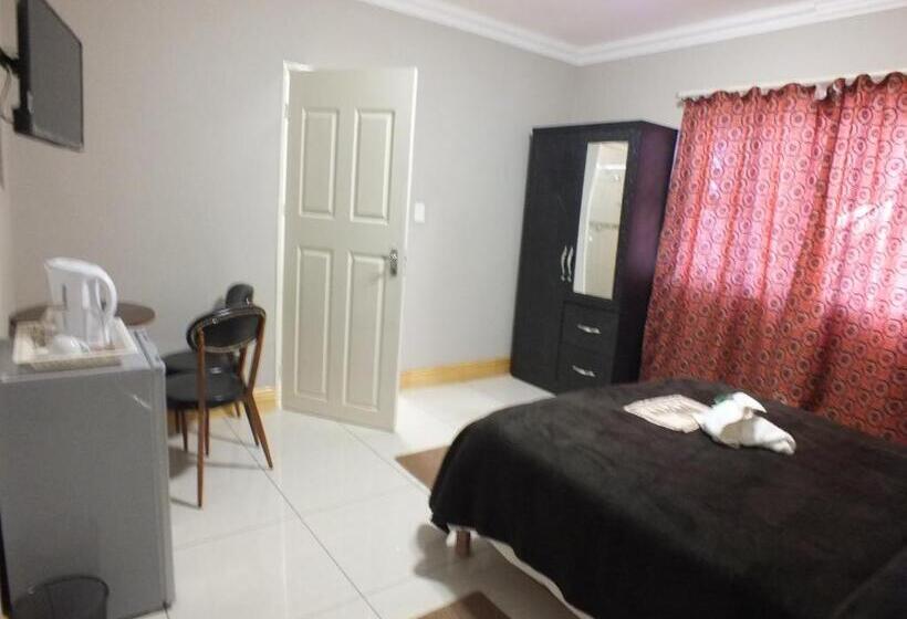 اتاق اکونومی, Royal Castle Guest House