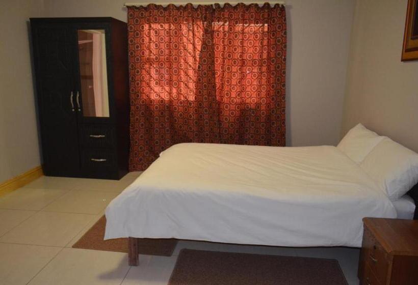 اتاق اکونومی, Royal Castle Guest House