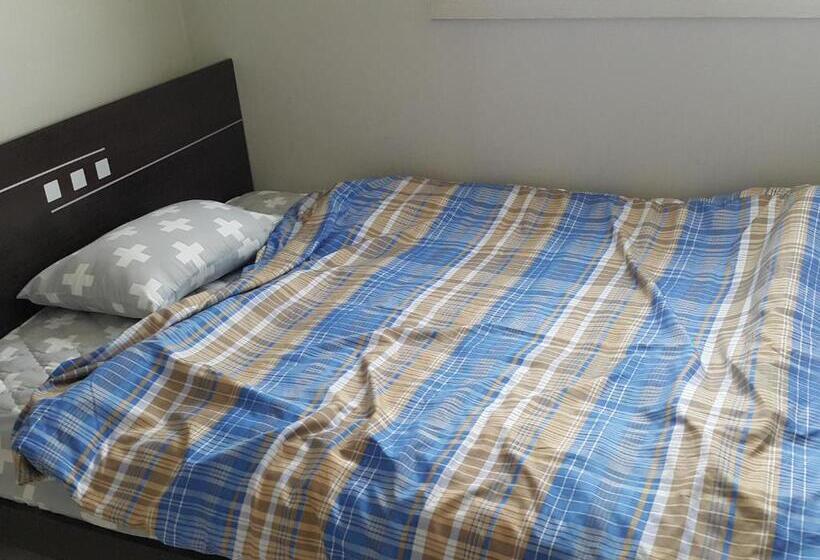 Chambre Basic Individuelle, Guest House Manna