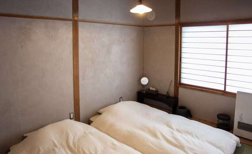 Номер Стандарт Совместная Ванная, Small Town Hotel Hakodate