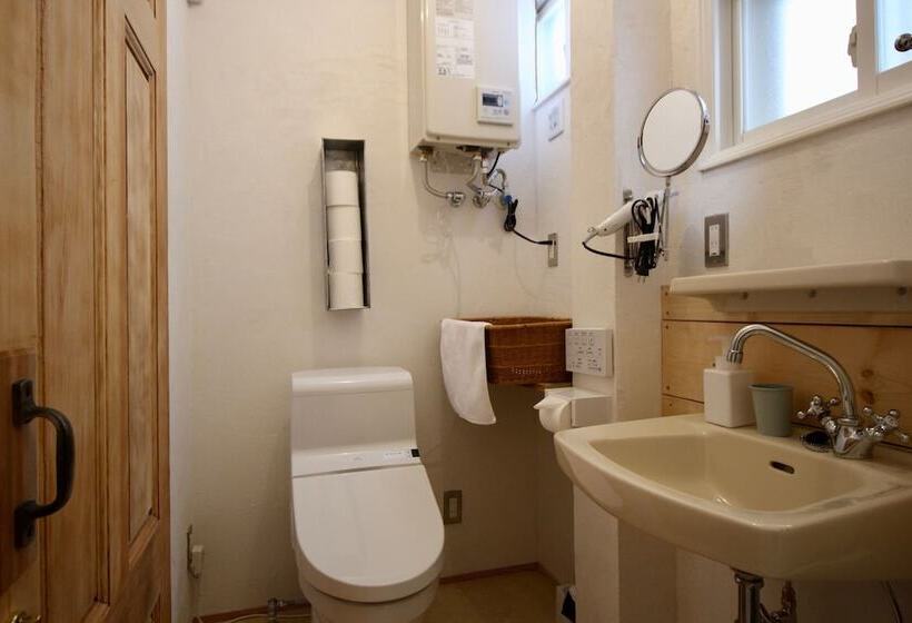 Номер Стандарт, Small Town Hotel Hakodate