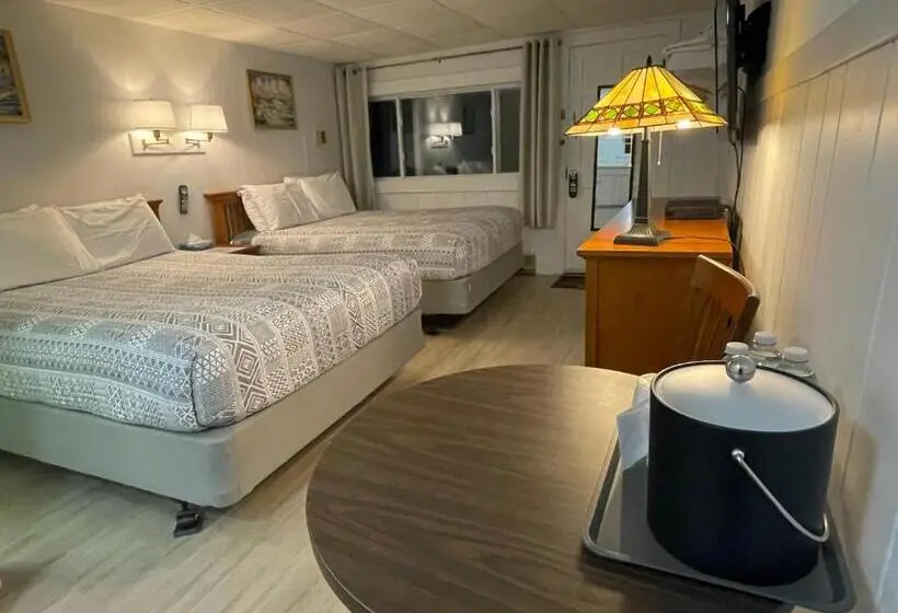 プレミアム4ベッドルーム, Kennebunkport Motor Lodge