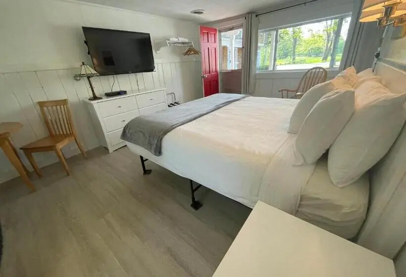 キングサイズベッドのスーペリアルーム, Kennebunkport Motor Lodge