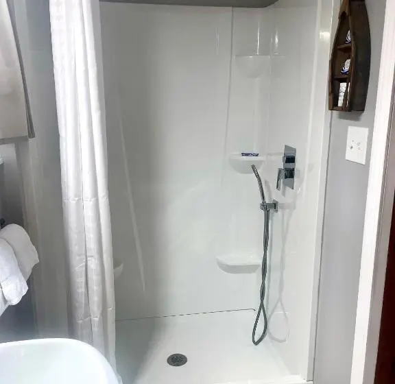 キングサイズベッドのデラックスルーム, Kennebunkport Motor Lodge