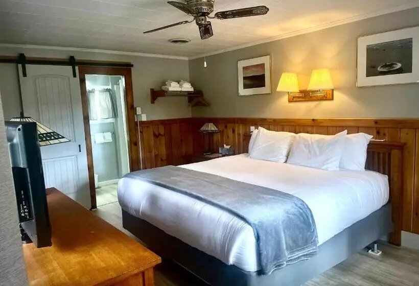 キングサイズベッドのデラックスルーム, Kennebunkport Motor Lodge