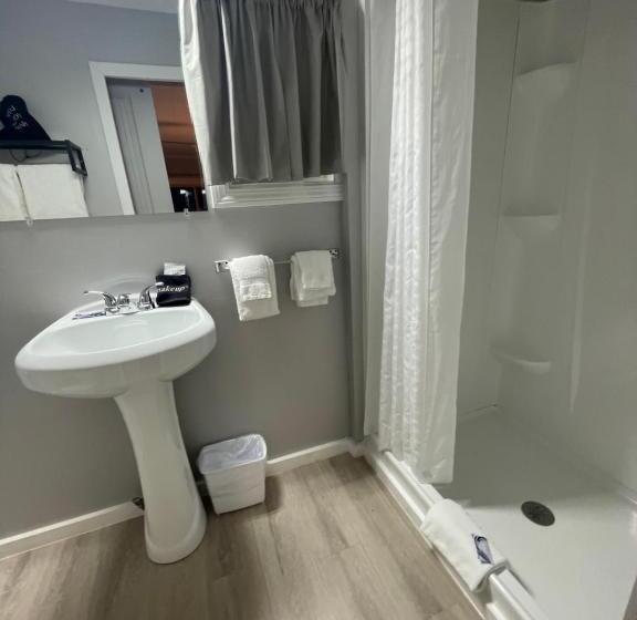 غرفة ديلوكس سرير كينج, Kennebunkport Motor Lodge