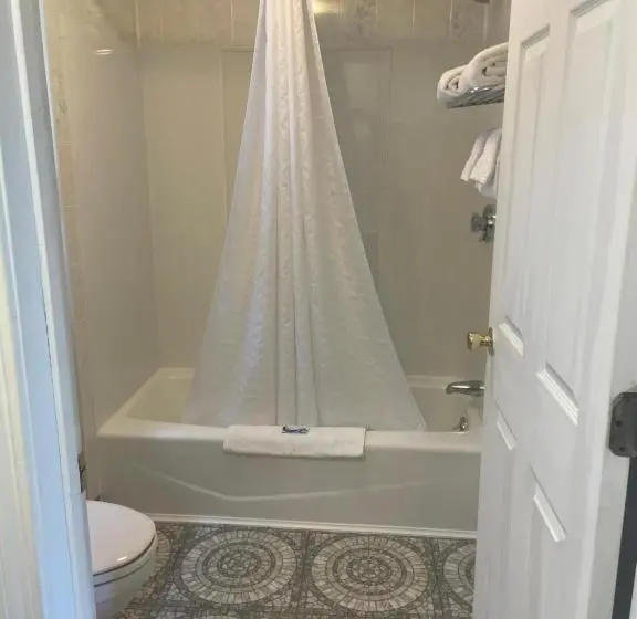 スタンダードルーム, Kennebunkport Motor Lodge