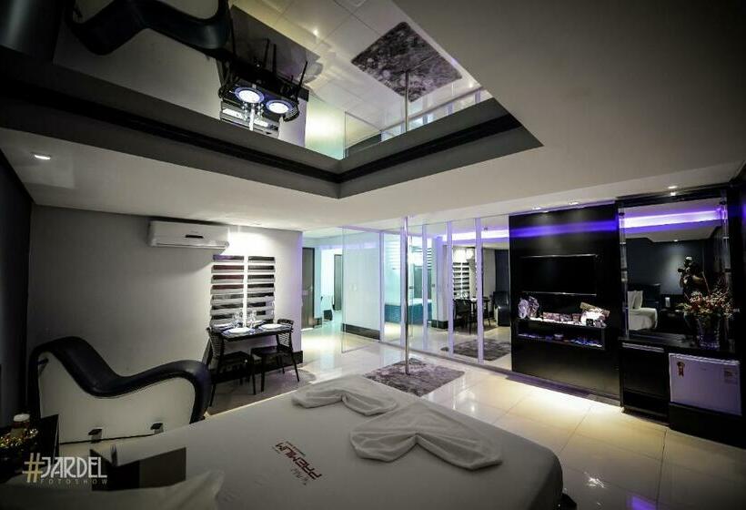 סוויטה דלוקס, Motel Premium