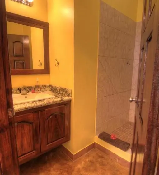 اتاق استاندارد, Inn At White Horse Guest House