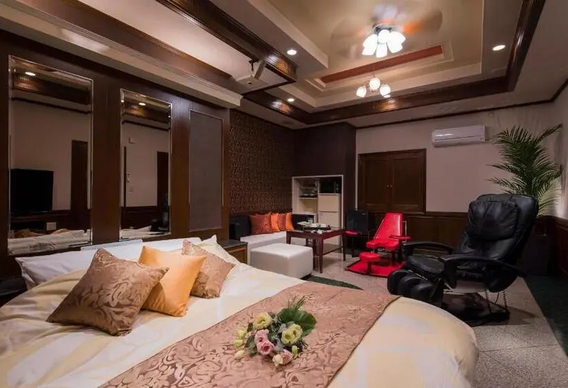 Executive-huone, Sulata Ashikaga