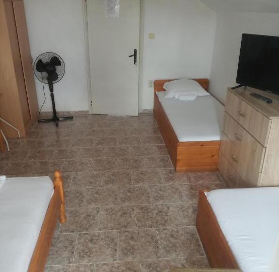 복층 룸, Guest House Drazhev