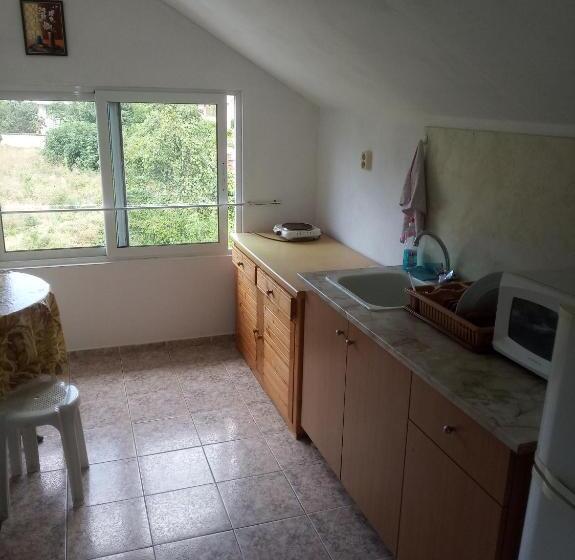 복층 룸, Guest House Drazhev