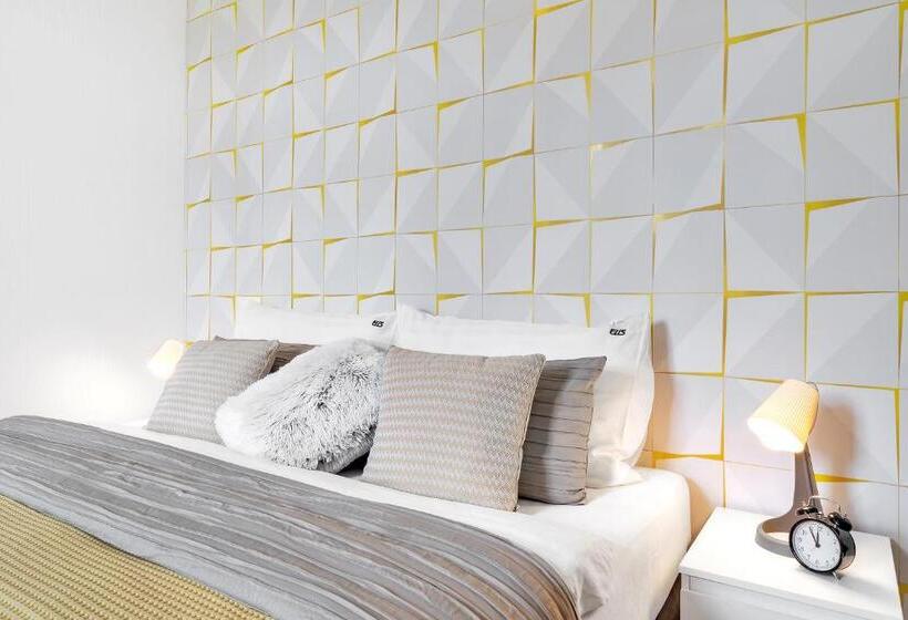 Quarto Estandar, Vila Elis