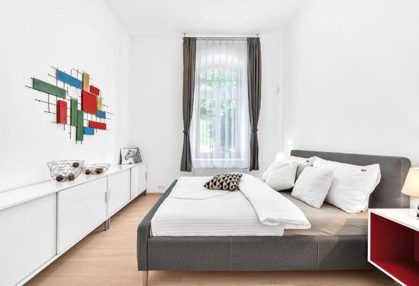 Suíte Familiar, Vila Elis